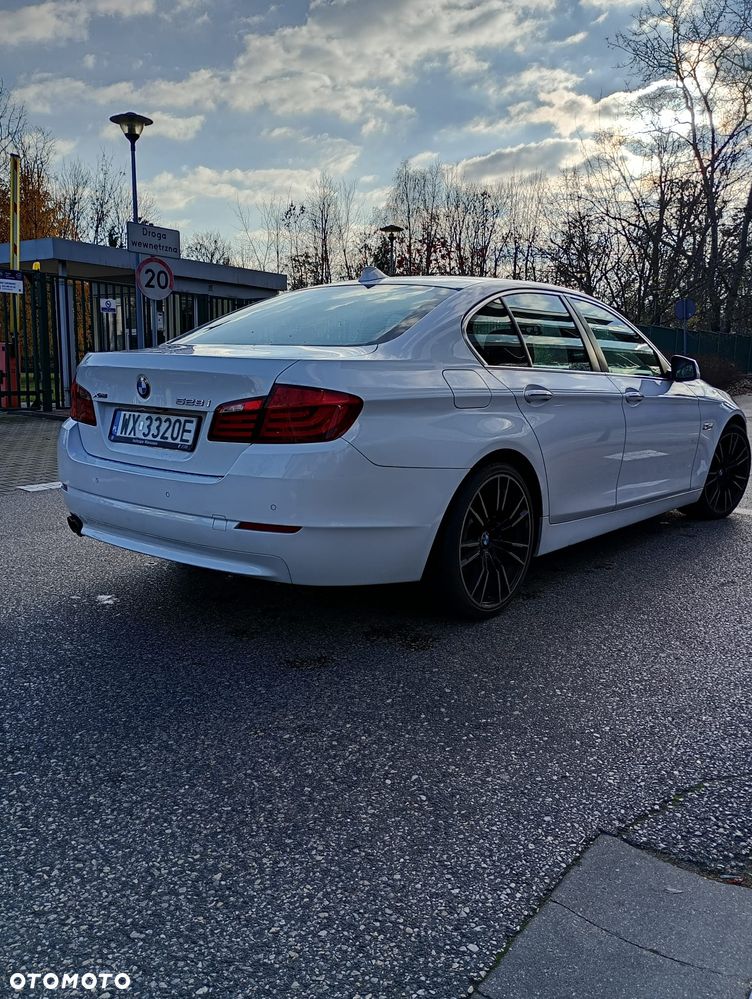 BMW Seria 5 528i xDrive Sport-Aut Luxury Line - 6