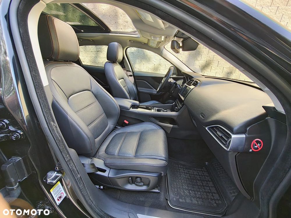 Jaguar F-Pace 2.0 i4P AWD Prestige - 14