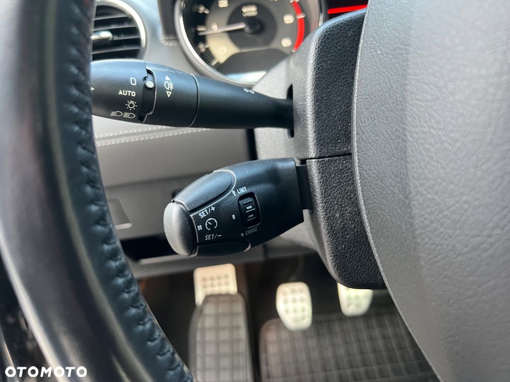 Peugeot RCZ 2.0 HDi FAP 165 - 16