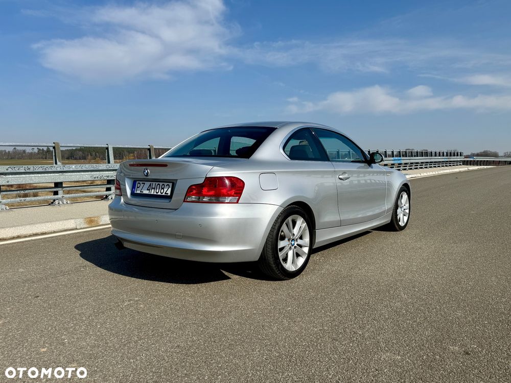 BMW Seria 1 123d Edition Sport - 8