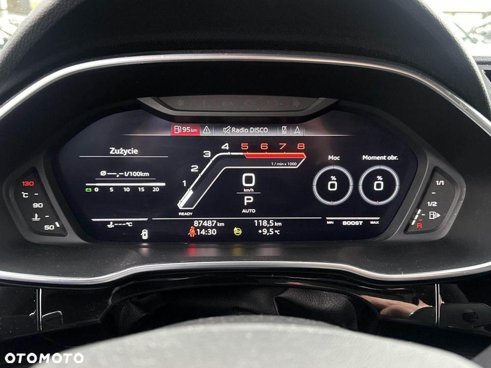 Audi Q3 RS S tronic - 24