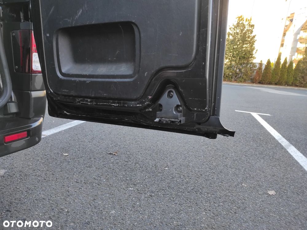 Opel Vivaro Biturbo - 8