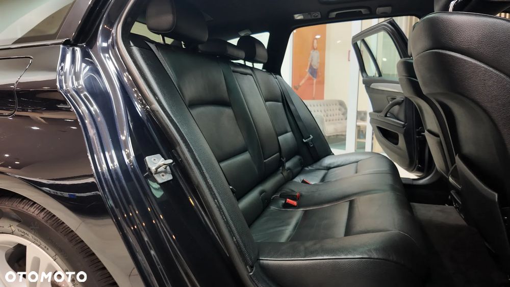 BMW Seria 5 - 28