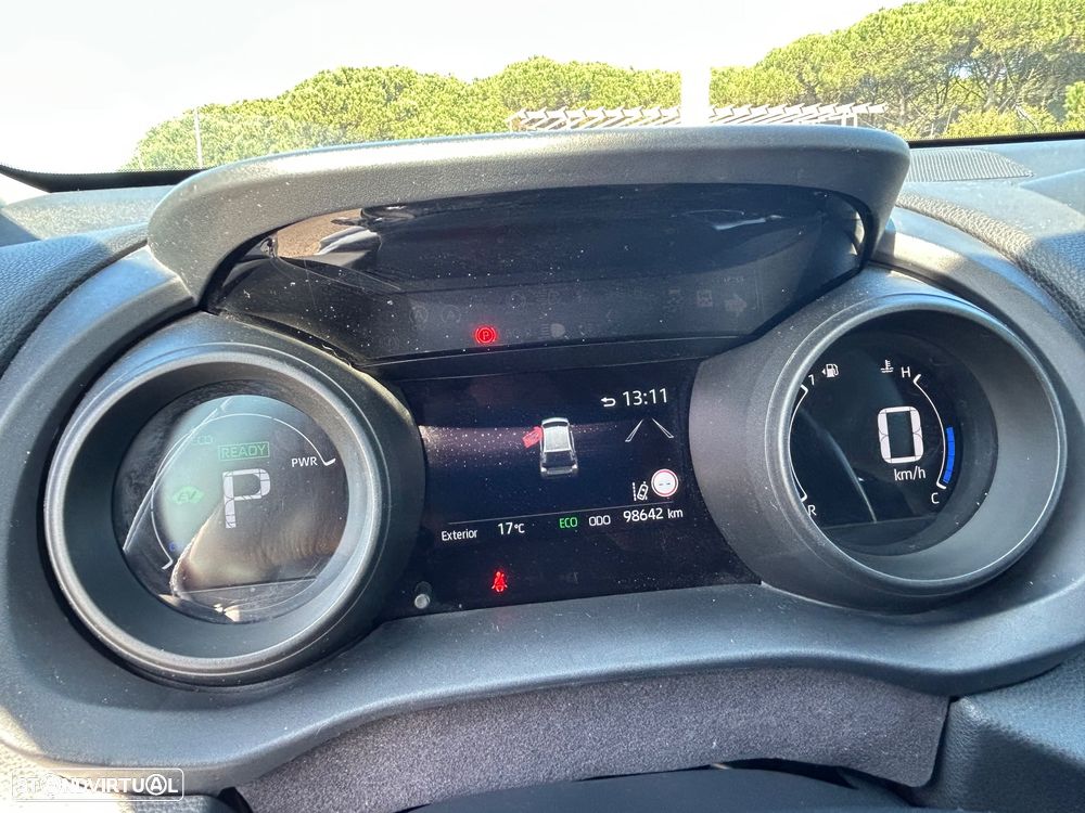 Toyota Yaris 1.5 HDF Exclusive - 10