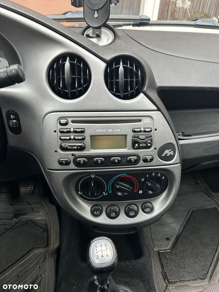 Ford KA 1.3 - 9