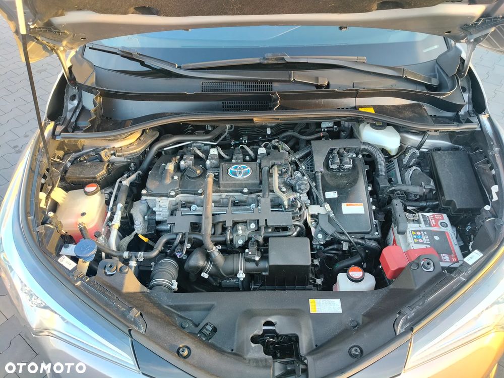 Toyota C-HR - 16
