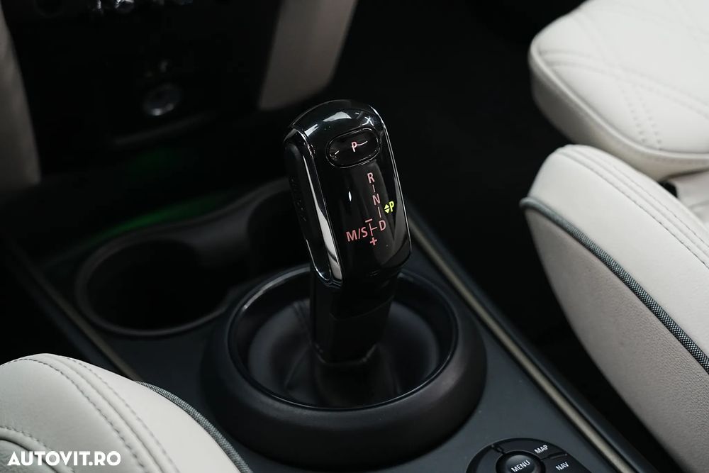 Mini Countryman Cooper Aut. Yours Trim - 32