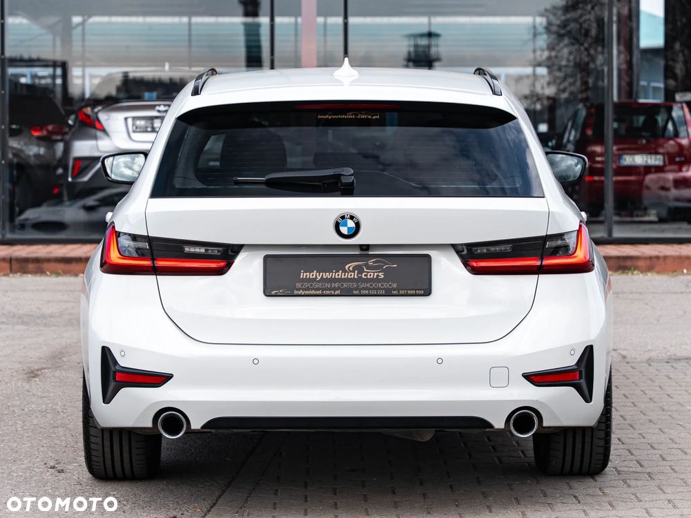 BMW Seria 3 320d Sport Line Shadow - 18