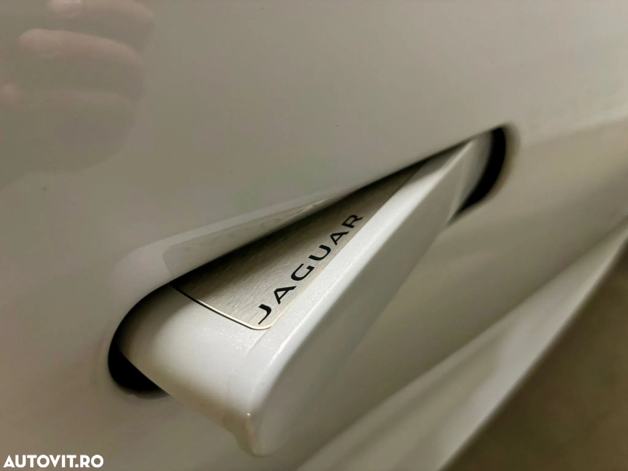 Jaguar F-Type Coupe AWD Aut. British Design Edition - 9