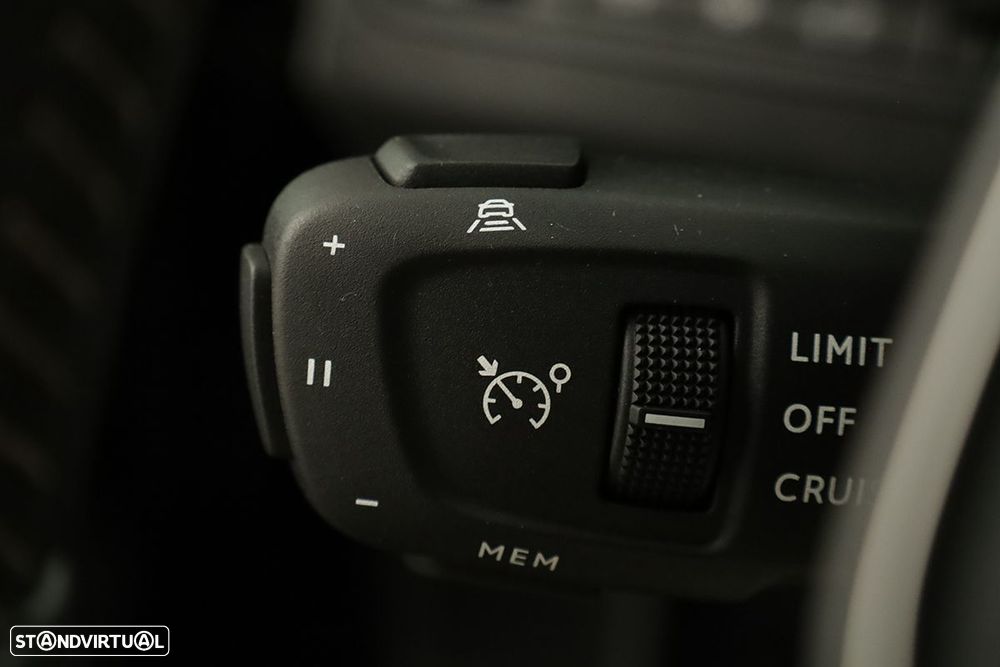 Peugeot 5008 1.2 PureTech Allure Pack EAT8 - 17