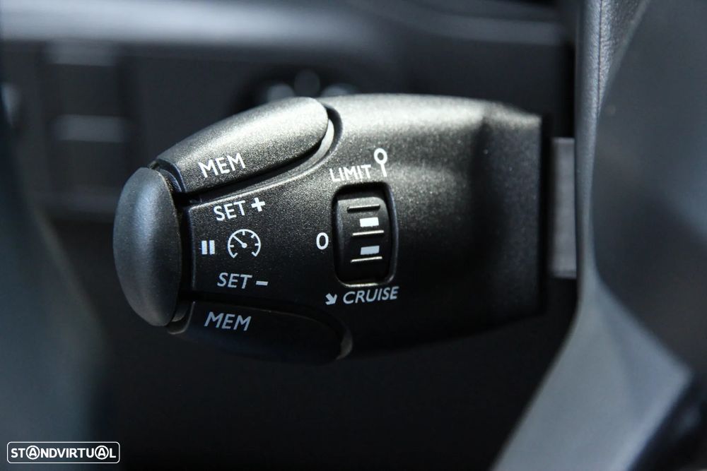 Citroën C3 1.2 PureTech Shine - 15