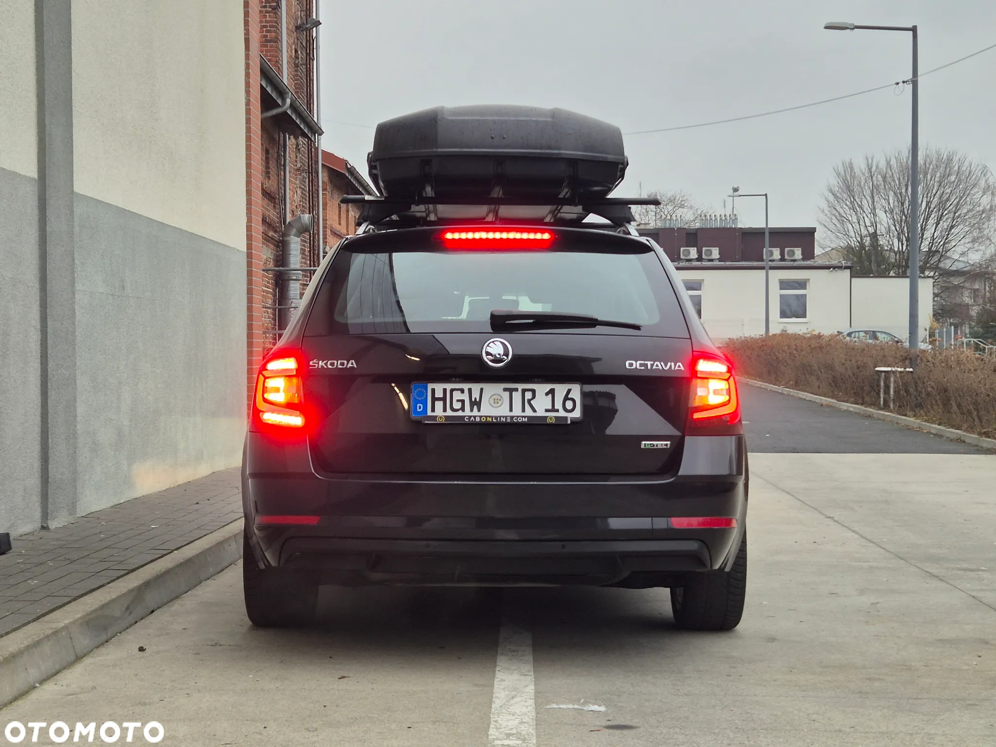 Skoda Octavia 1.5 TSI ACT DSG L&K - 7