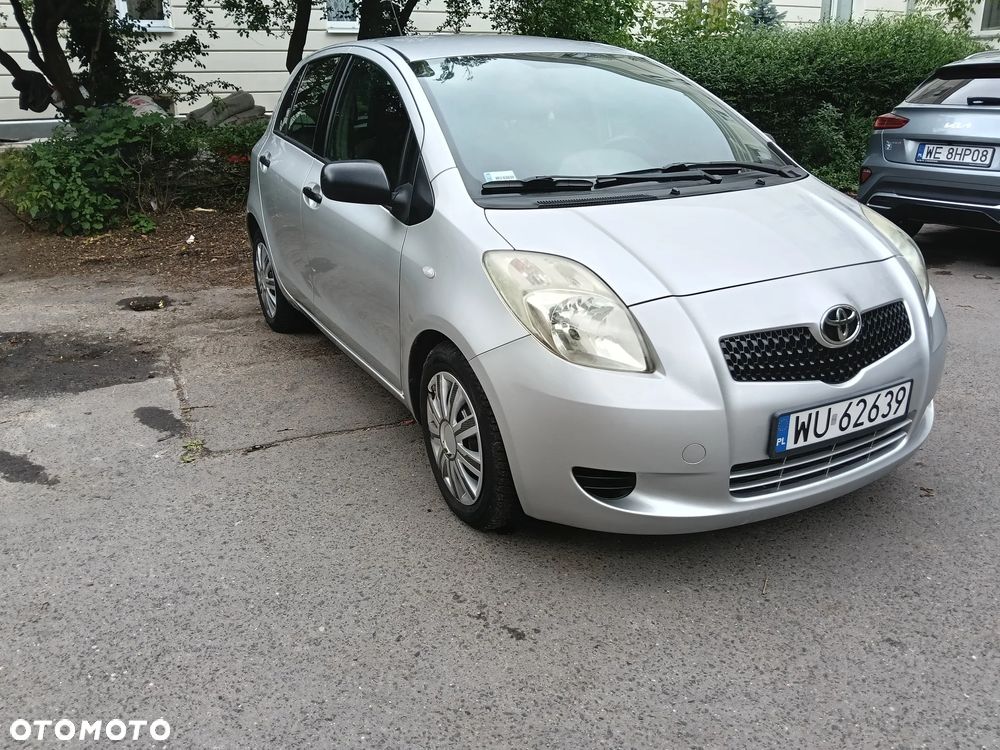 Toyota Yaris 1.3 Luna A/C - 8