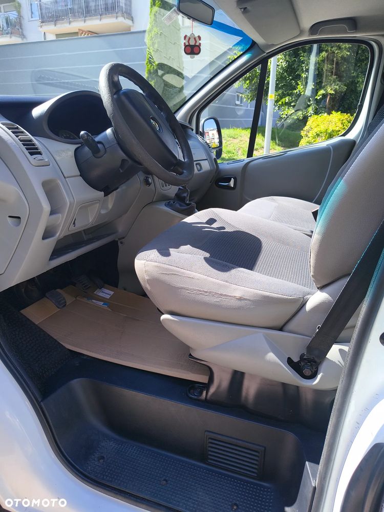 Opel Vivaro L2H1 2.9t Essentia - 15
