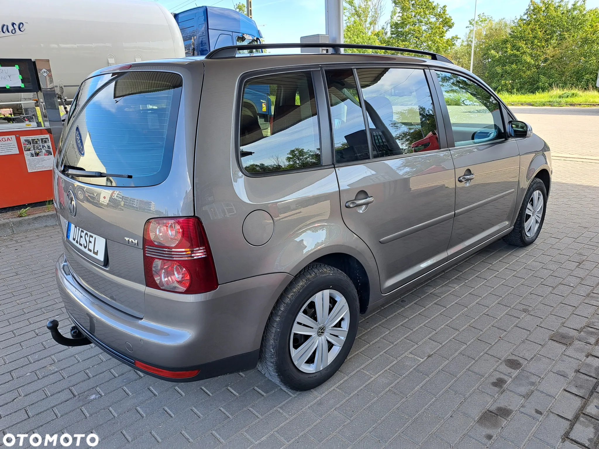 Volkswagen Touran - 6