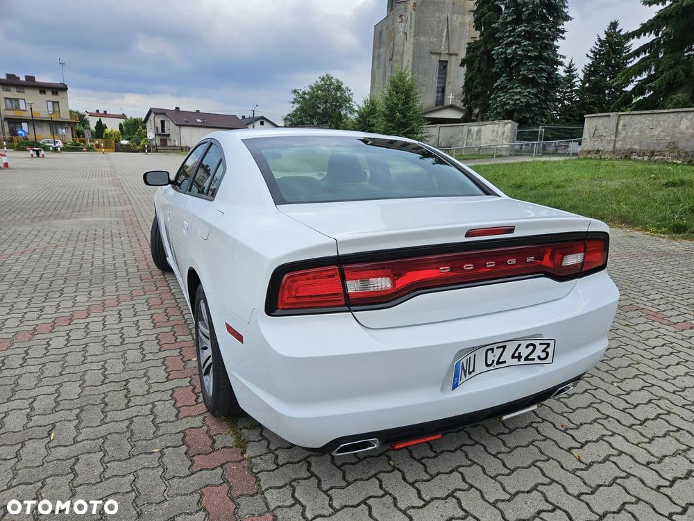 Dodge Charger 3.5 V6 SXT - 5