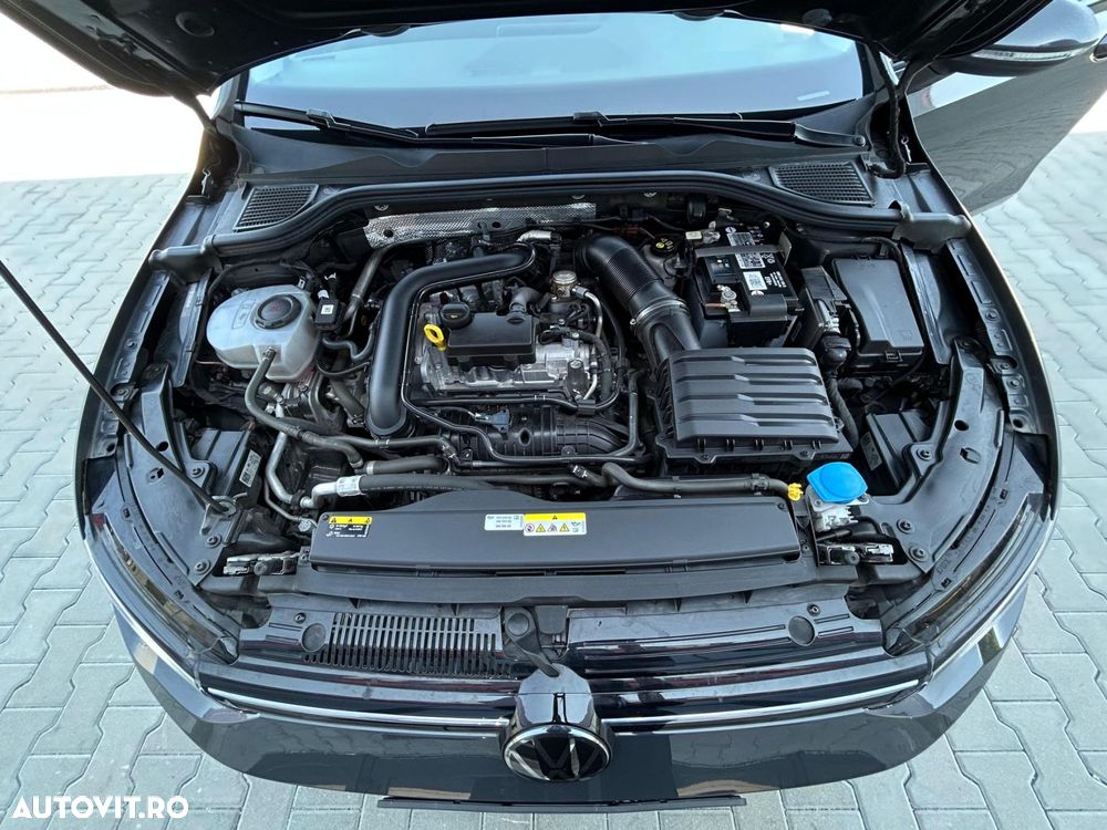 Volkswagen Golf 1.0 eTSI OPF DSG Life - 37