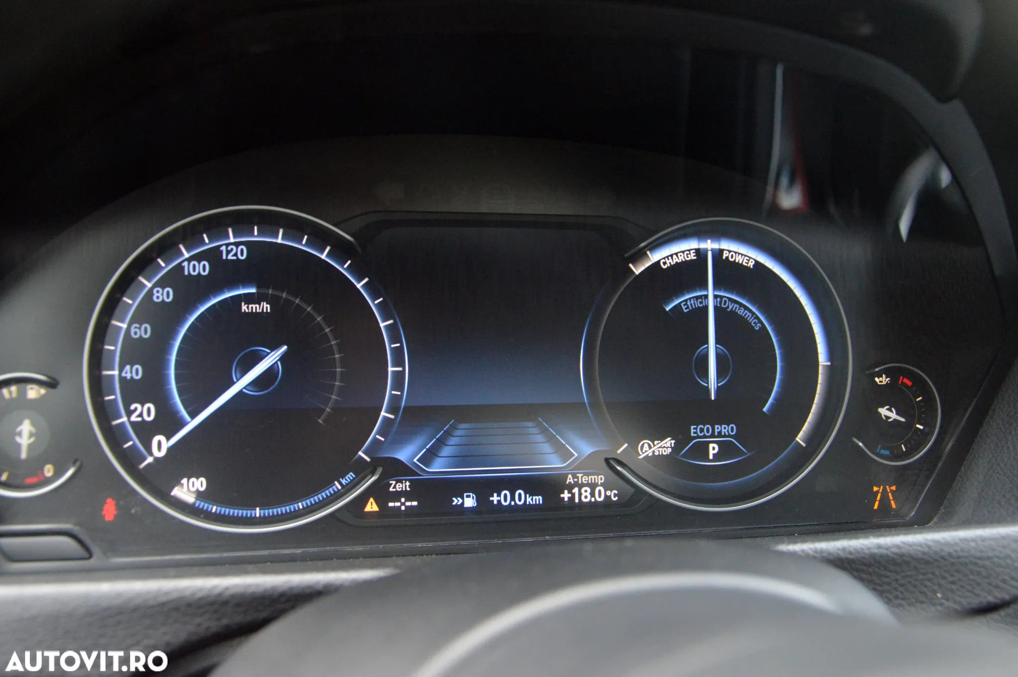 BMW Seria 3 320i xDrive AT - 29