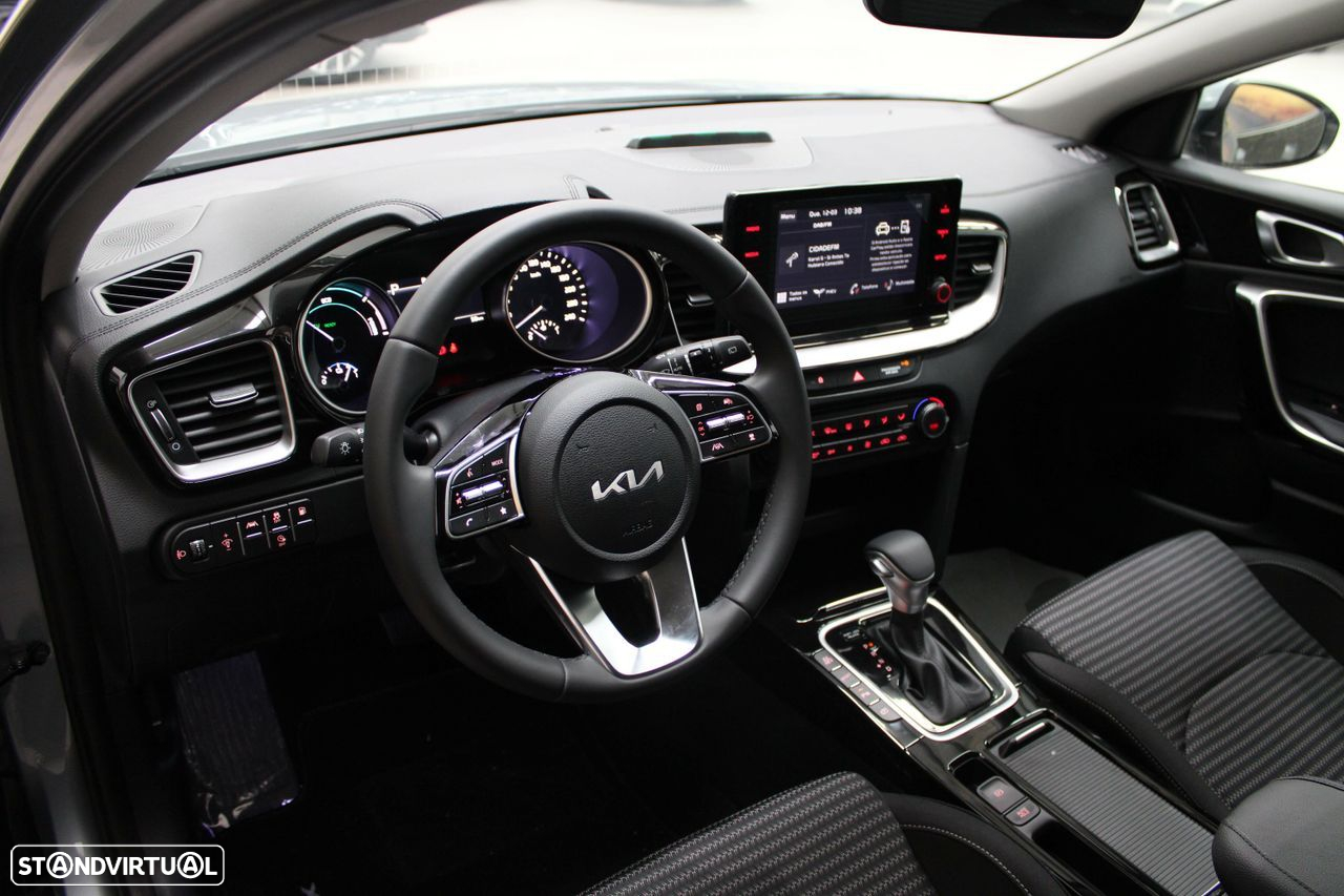Kia XCeed 1.6 GDi PHEV Drive - 12