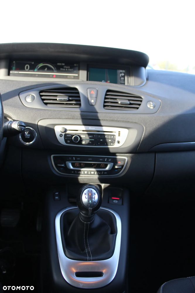 Renault Scenic - 20