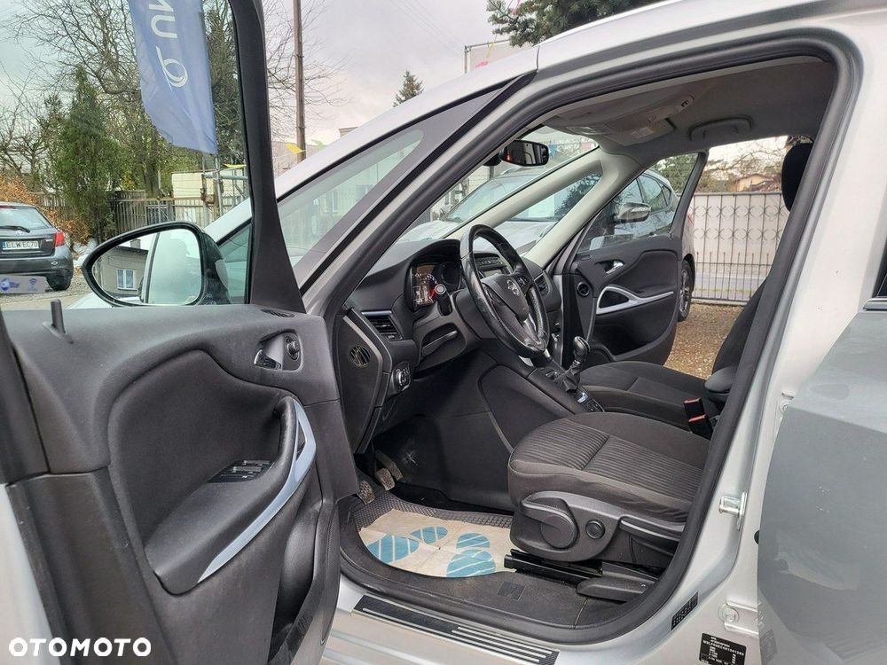 Opel Zafira - 13