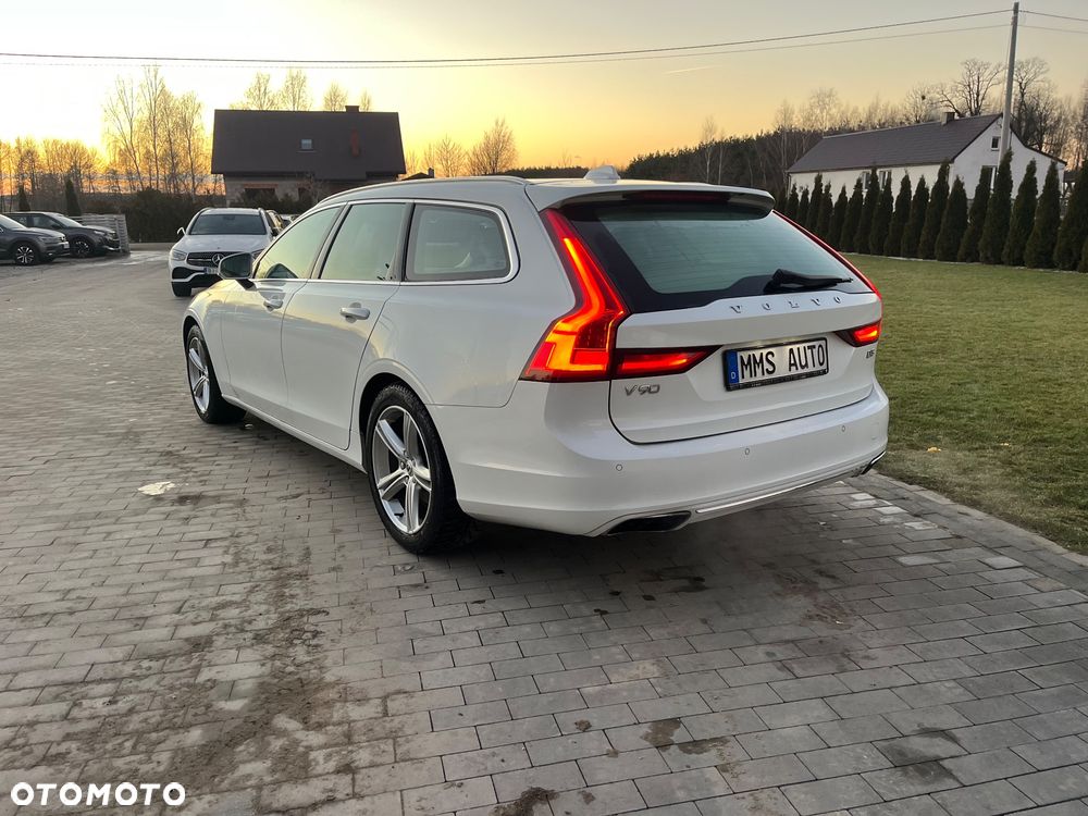 Volvo V90 D3 Geartronic Momentum Pro - 5