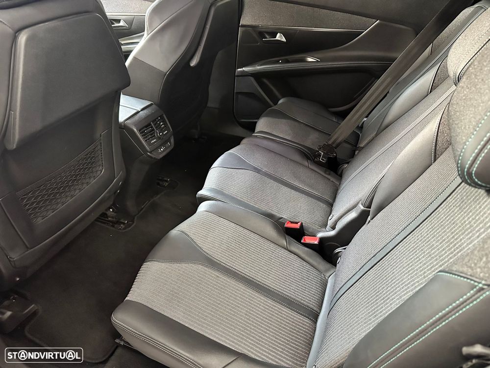 Peugeot 5008 1.5 BlueHDi Allure EAT8 - 19