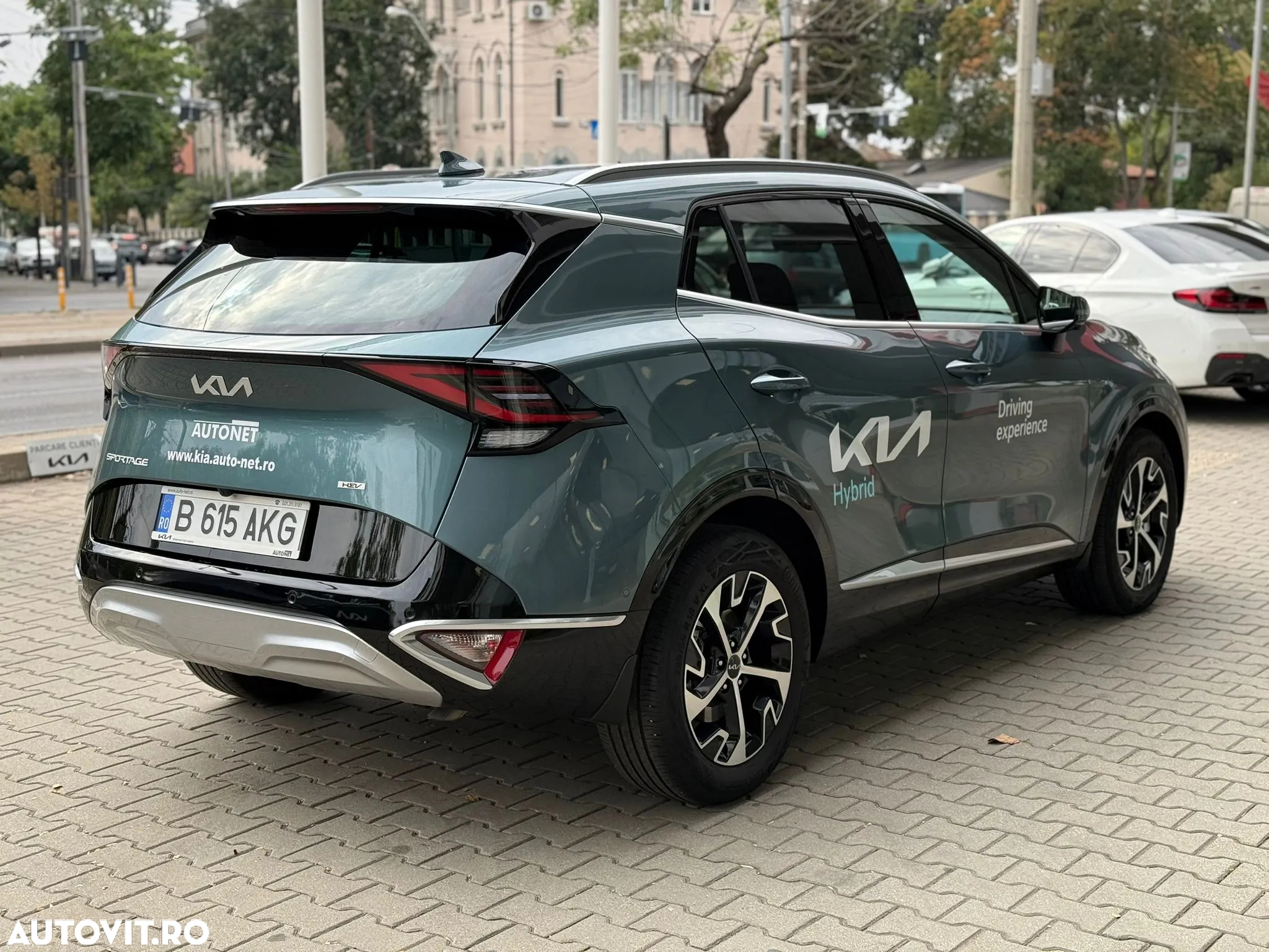 Kia Sportage 1.6 T-GDI HEV 6AT 4x2 Business Line - 4
