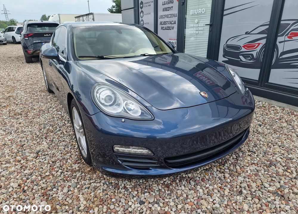 Porsche Panamera - 3