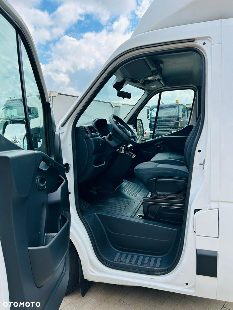 Renault Master - 18
