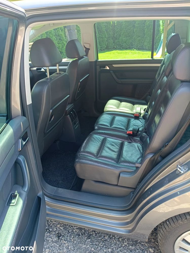 Volkswagen Touran 1.9 TDI Basis - 8