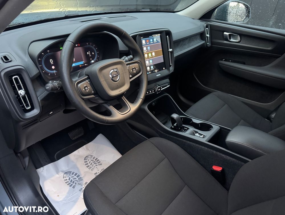 Volvo XC 40 B3 AT FWD MHEV Plus Dark - 10