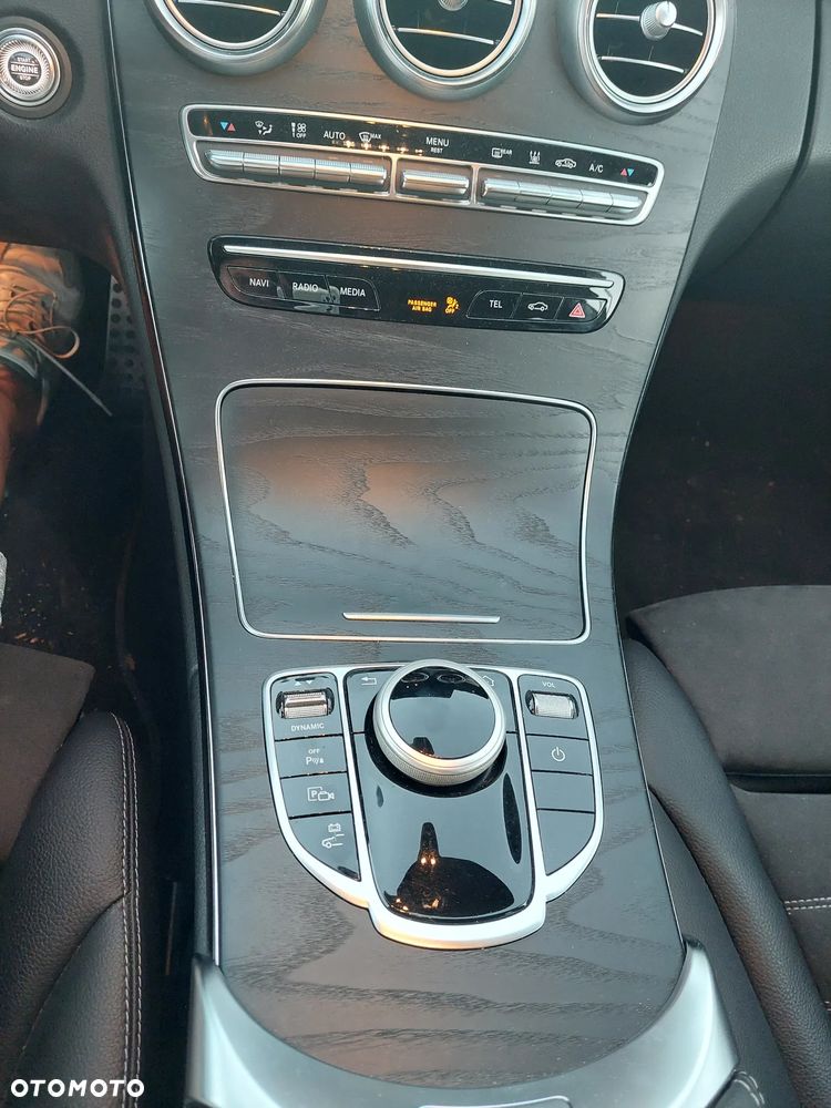 Mercedes-Benz Klasa C 300 e 9G-TRONIC AMG Line - 11