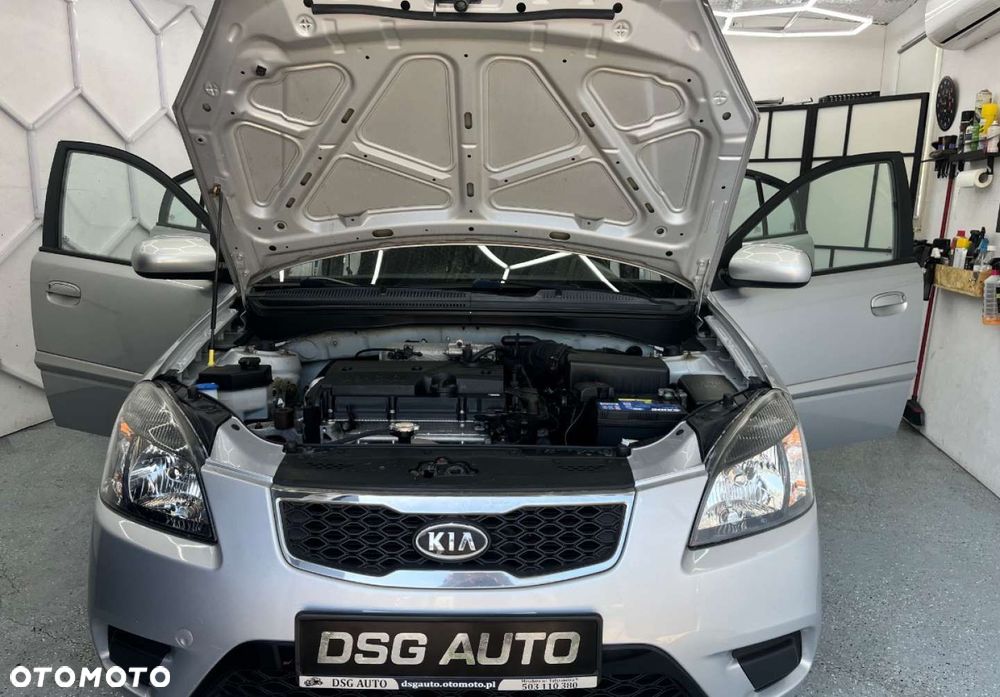Kia Rio - 29