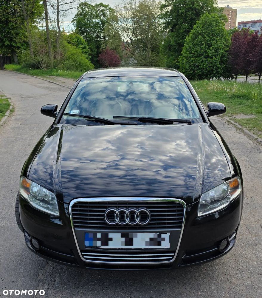 Audi A4 Limousine - 5