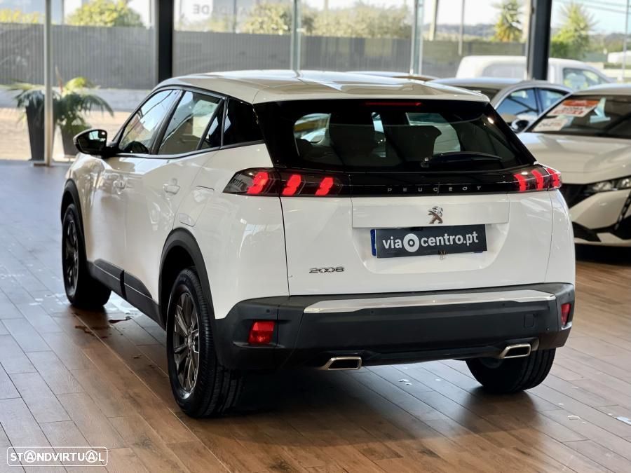 Peugeot 2008 1.2 PureTech Active Pack EAT8 - 5