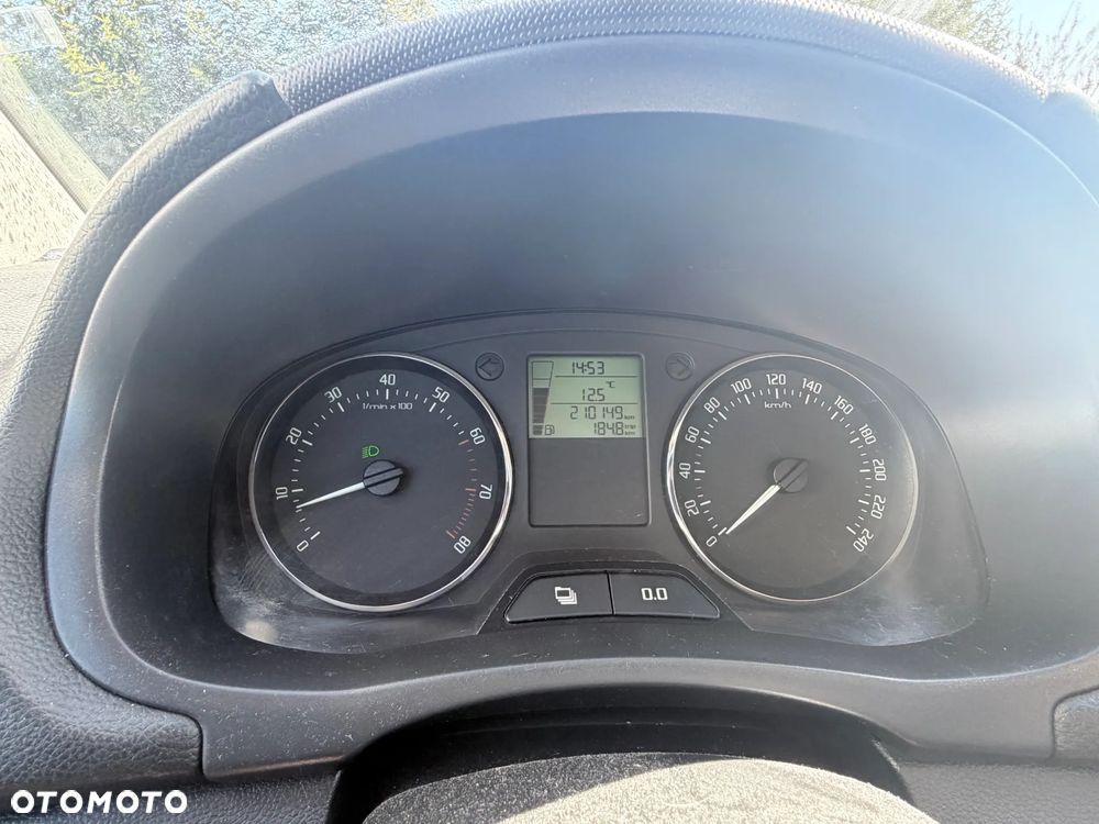 Skoda Fabia 1.2 TSI Ambiente - 14