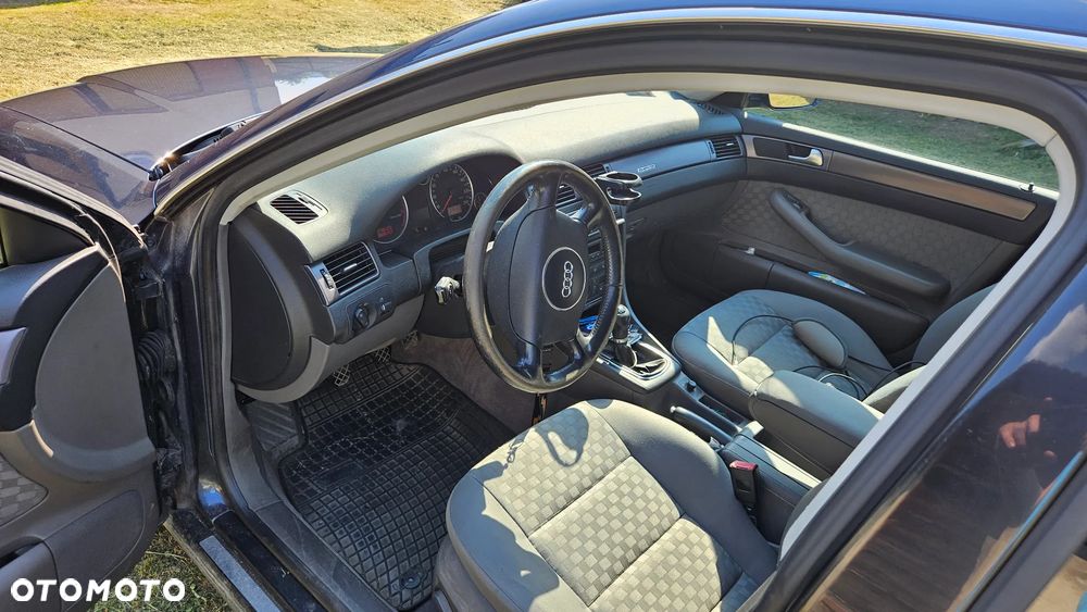 Audi A6 Avant 2.4 quattro - 9