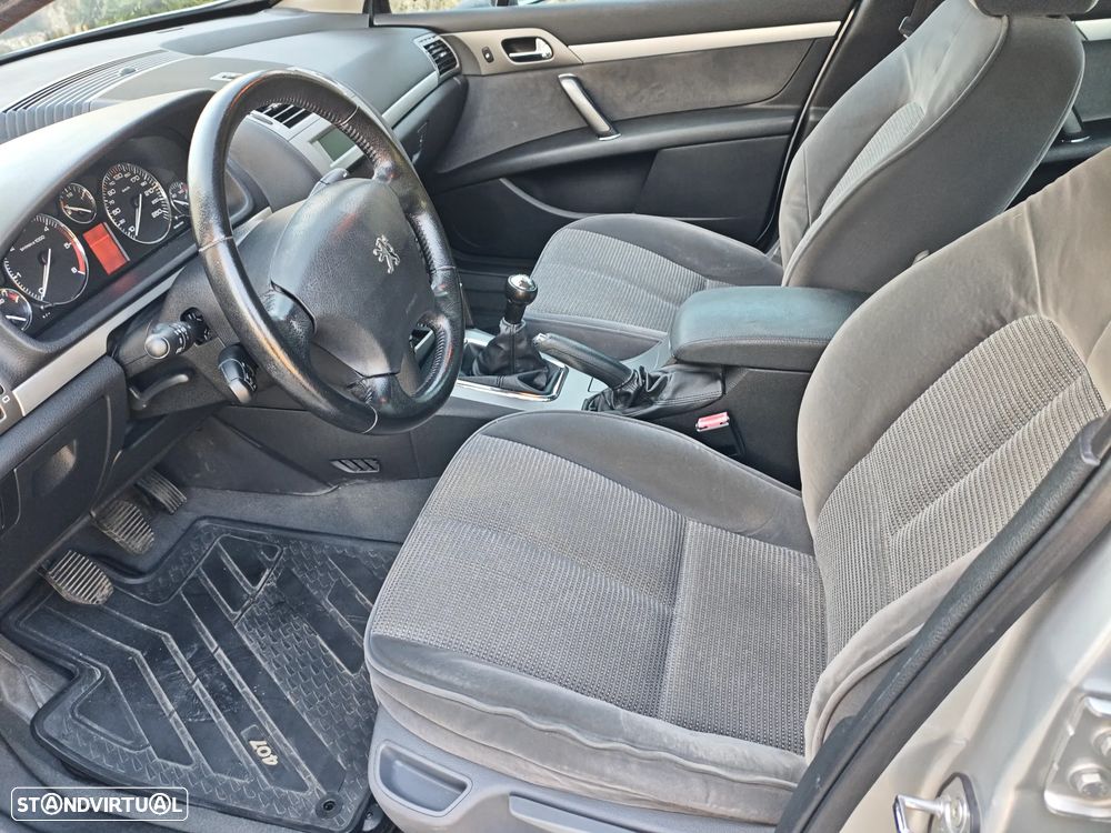 Peugeot 407 SW 1.6 HDi Executive FAP - 17