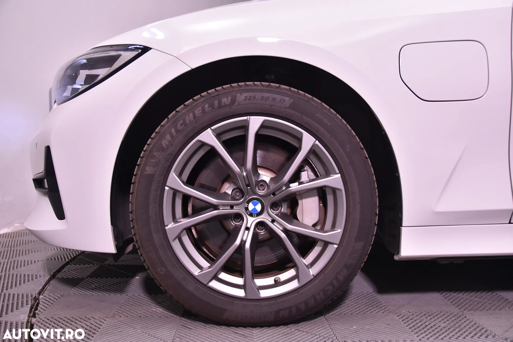 BMW Seria 3 - 12