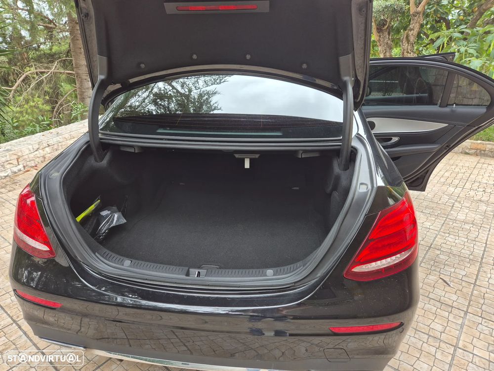 Mercedes-Benz E 350 d AMG - 11
