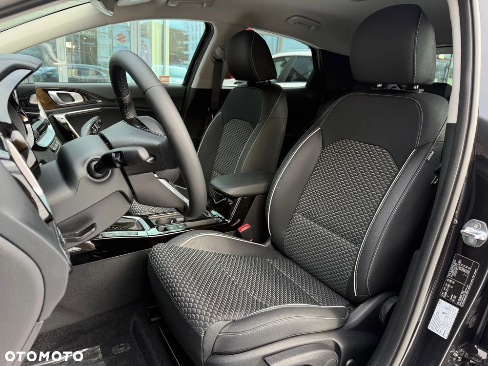 Kia XCeed 1.6 T-GDI Business Line DCT - 19