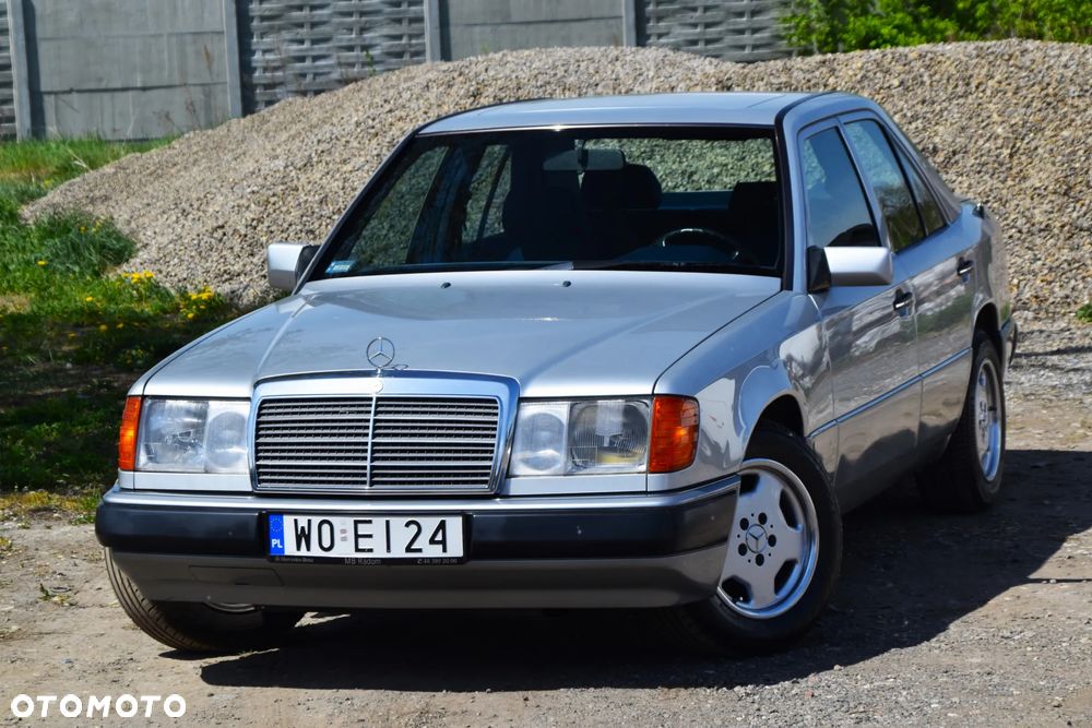 Mercedes-Benz Klasa E - 25