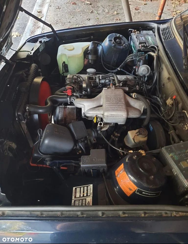 BMW Seria 3 318i - 13