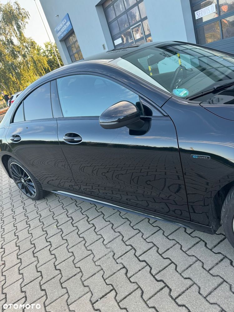 Mercedes-Benz CLA 250 E AMG Line 8G-DCT - 13