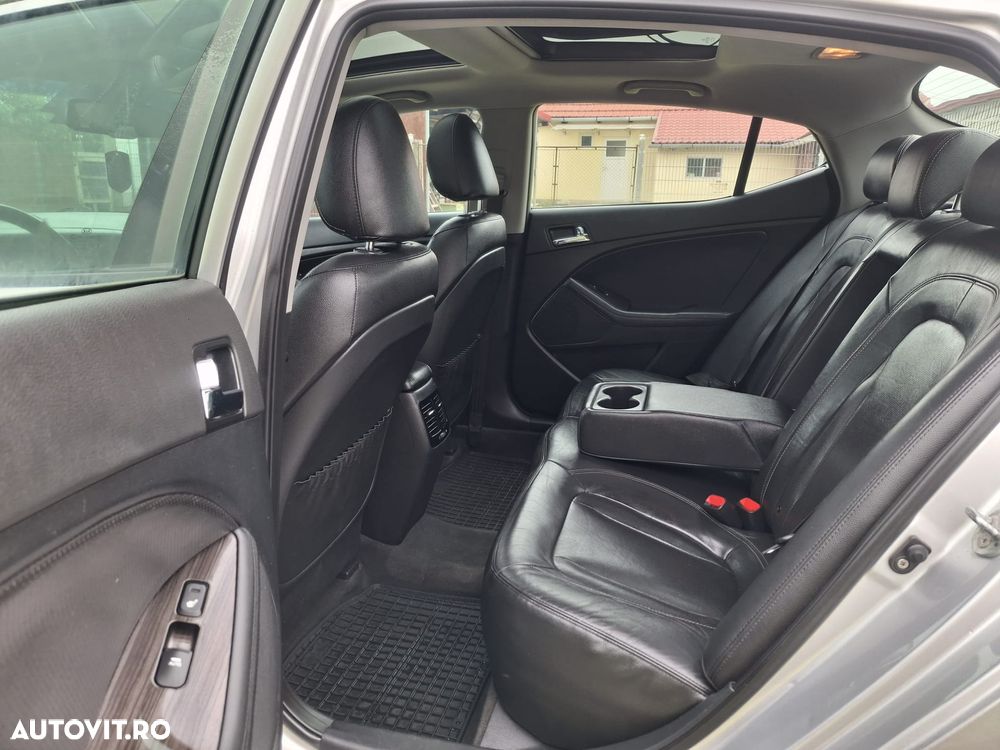 Kia Optima 1.7 DSL EXECUTIVE AT - 9