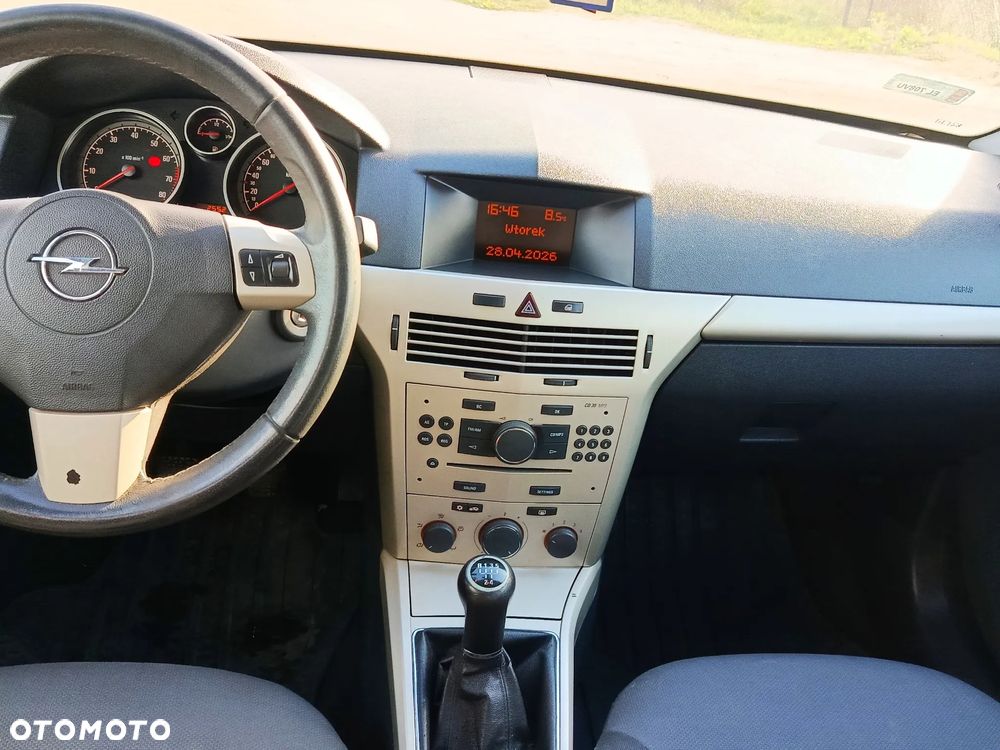 Opel Astra - 11
