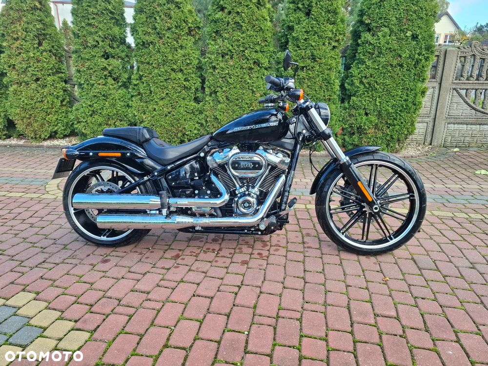 Harley-Davidson Softail Breakout - 8