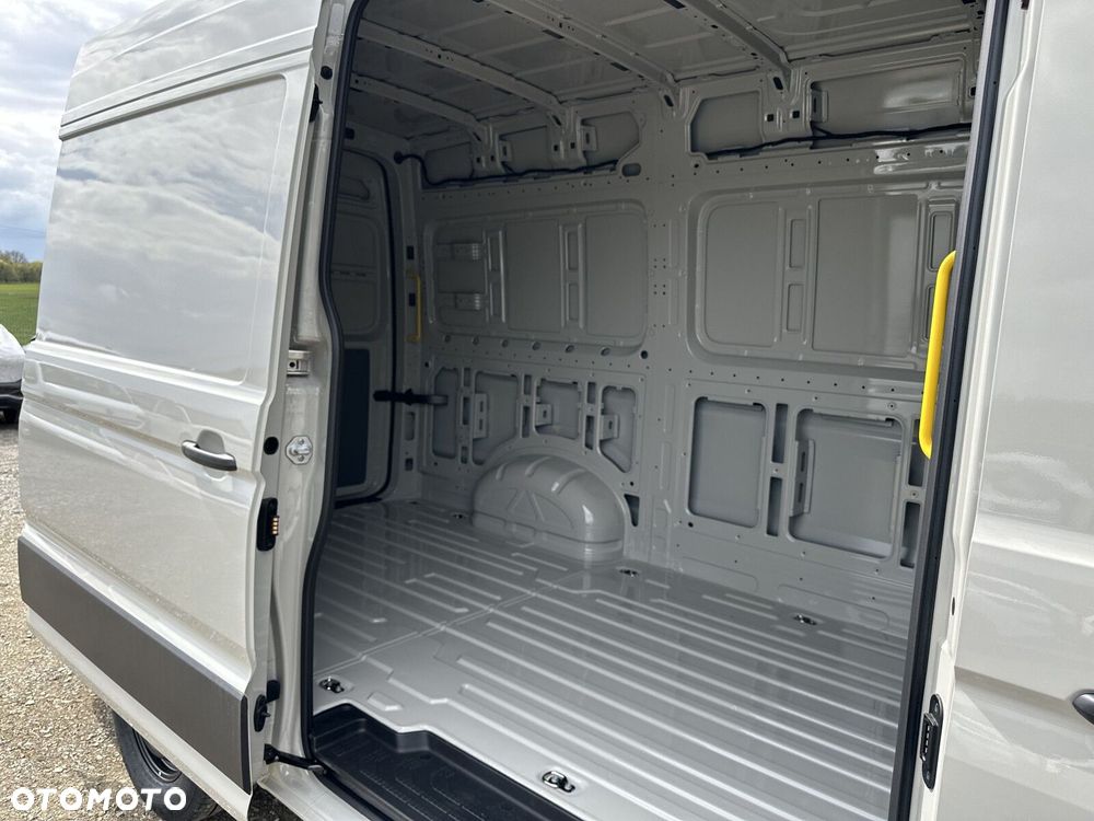 Volkswagen Crafter - 16