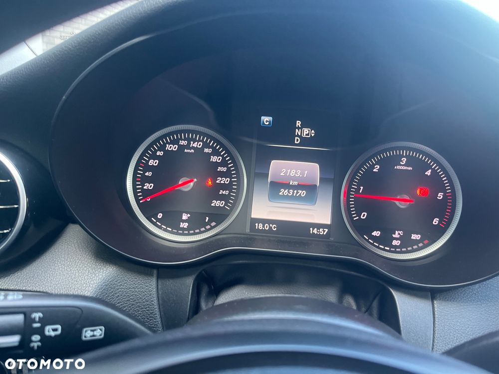 Mercedes-Benz Klasa C 220 (BlueTEC) d T 7G-TRONIC - 29